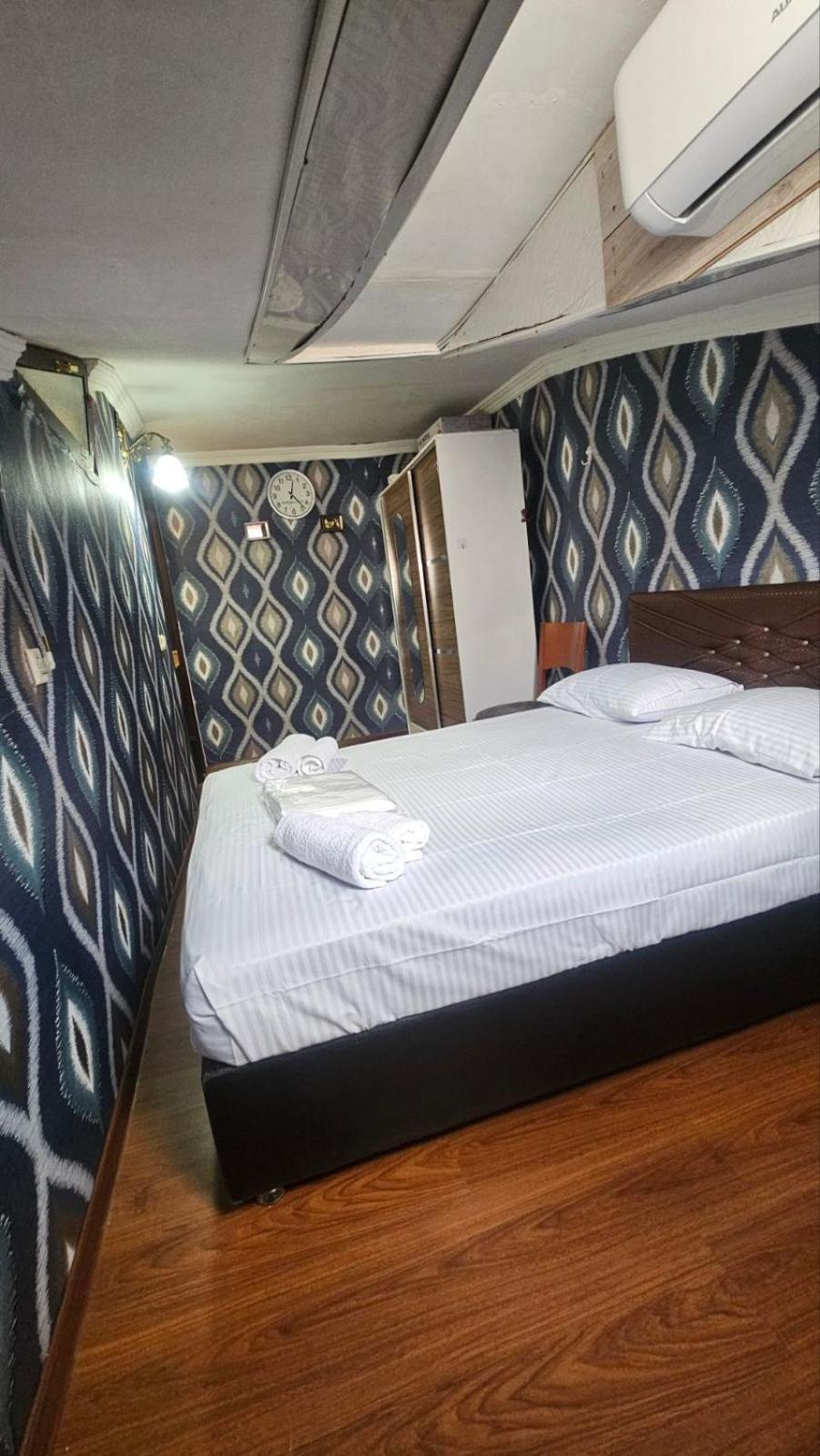 Apartment Zurabi Batum Oda fotoğraf