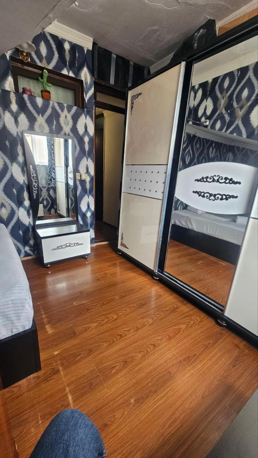Apartment Zurabi Batum Oda fotoğraf